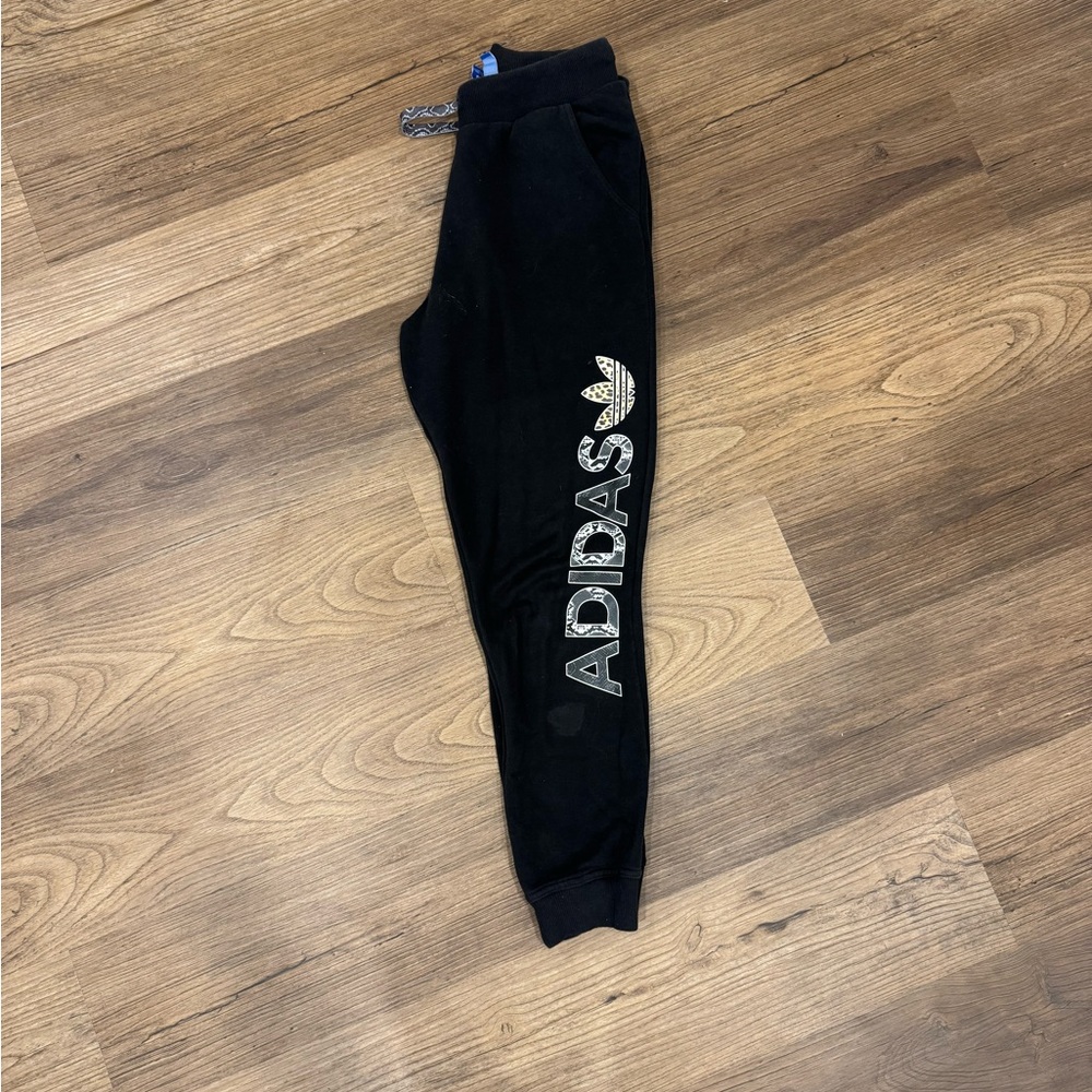 Adidas sweatpants